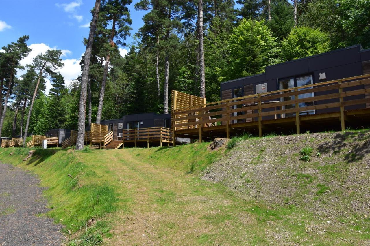 Camping Domaine Du Lac Chambon Murol Exteriér fotografie