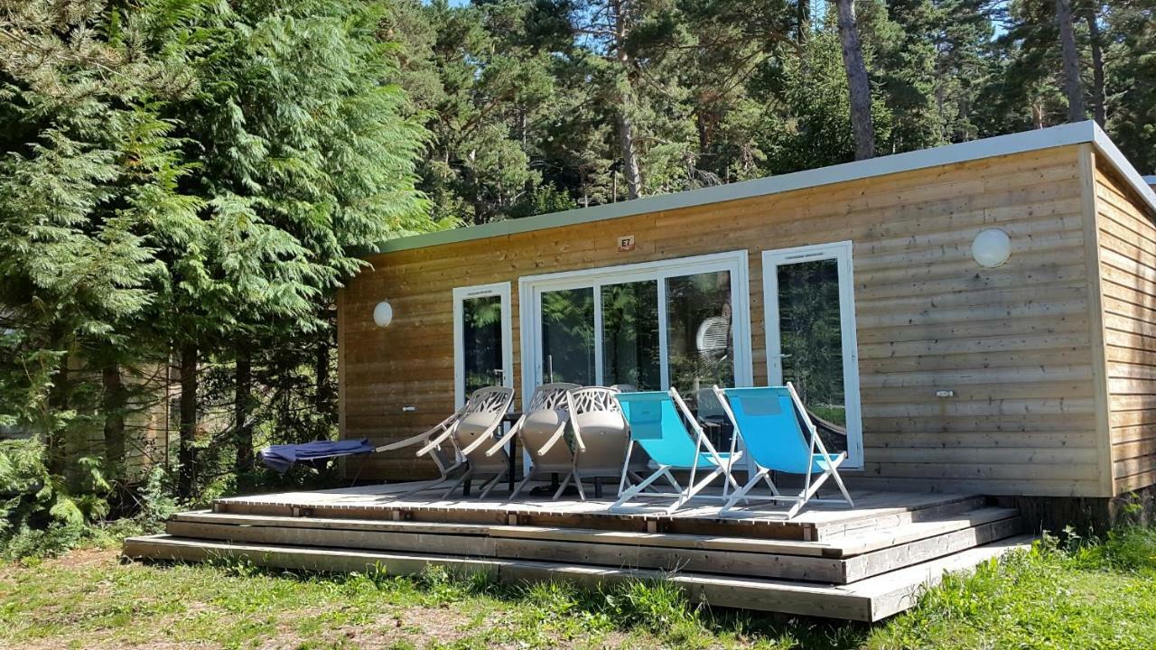 Camping Domaine Du Lac Chambon Murol Exteriér fotografie