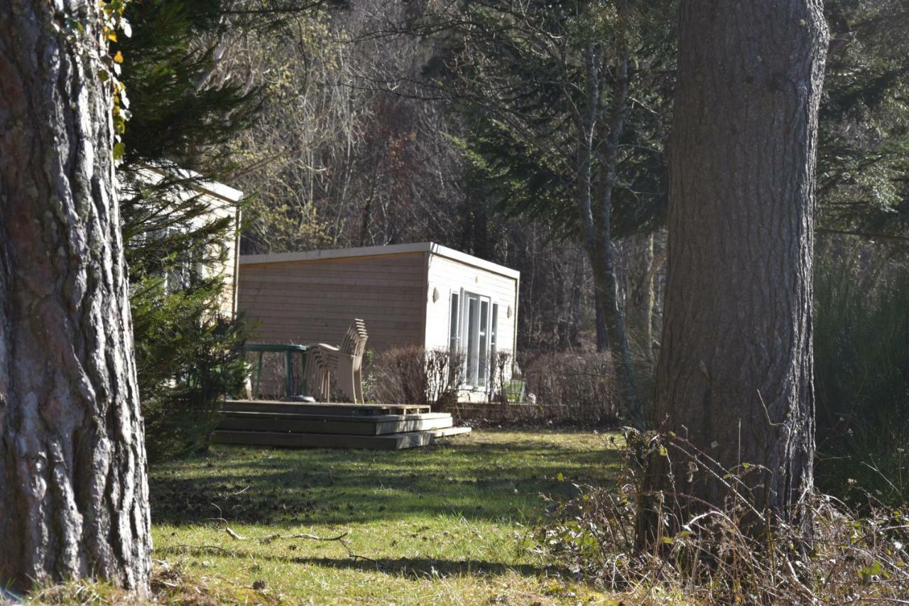 Camping Domaine Du Lac Chambon Murol Exteriér fotografie