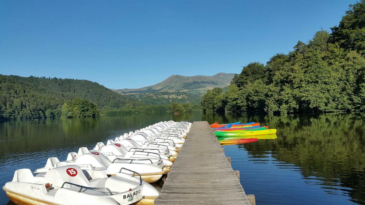 Camping Domaine Du Lac Chambon Murol Exteriér fotografie
